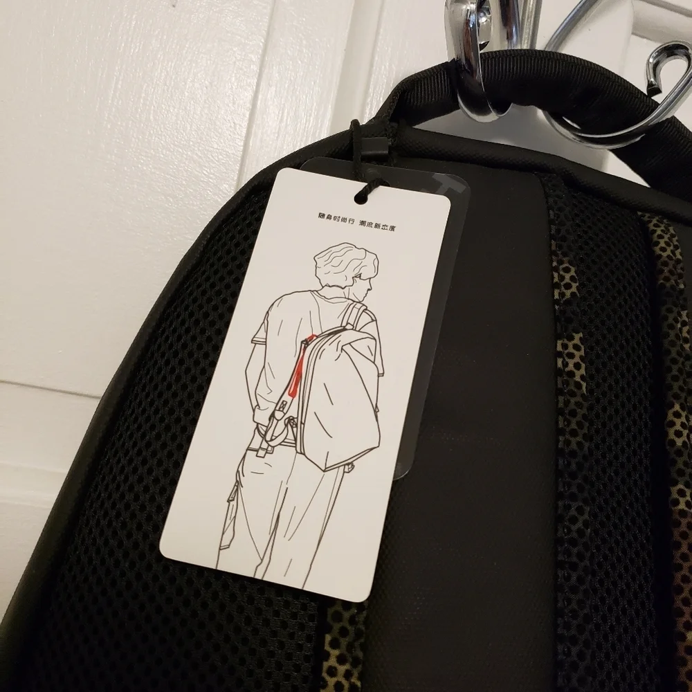 NWT Himz Warrior Camoprint Unisex Backpack/Laptop Bag, School, Work, Gym